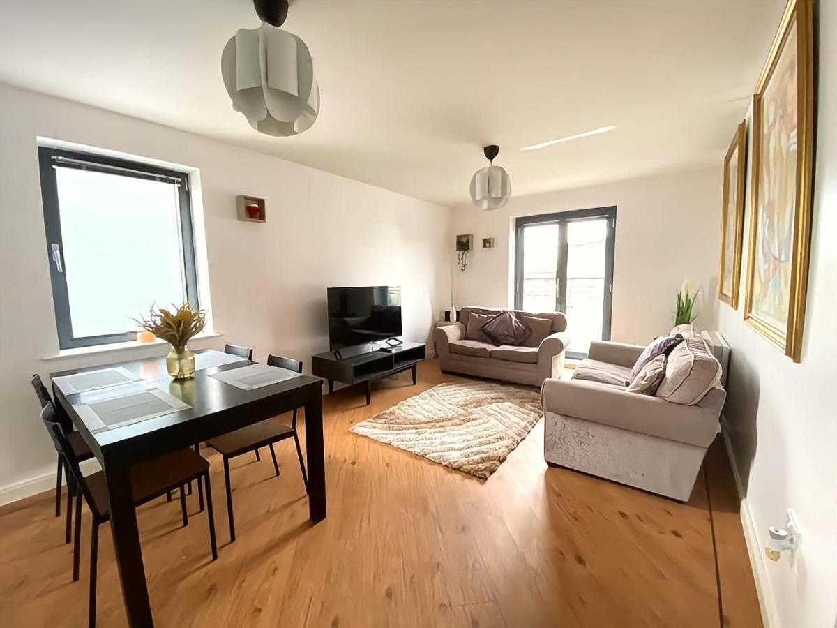Lovely 2-Bedrooms Apartment Step To The Beach Swansea Ngoại thất bức ảnh
