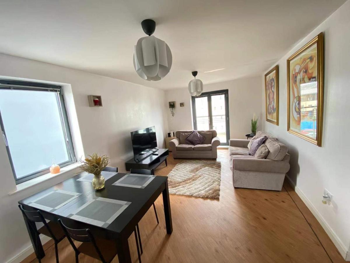 Lovely 2-Bedrooms Apartment Step To The Beach Swansea Ngoại thất bức ảnh