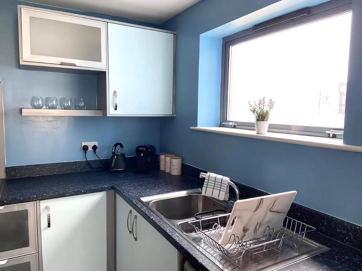 Lovely 2-Bedrooms Apartment Step To The Beach Swansea Ngoại thất bức ảnh