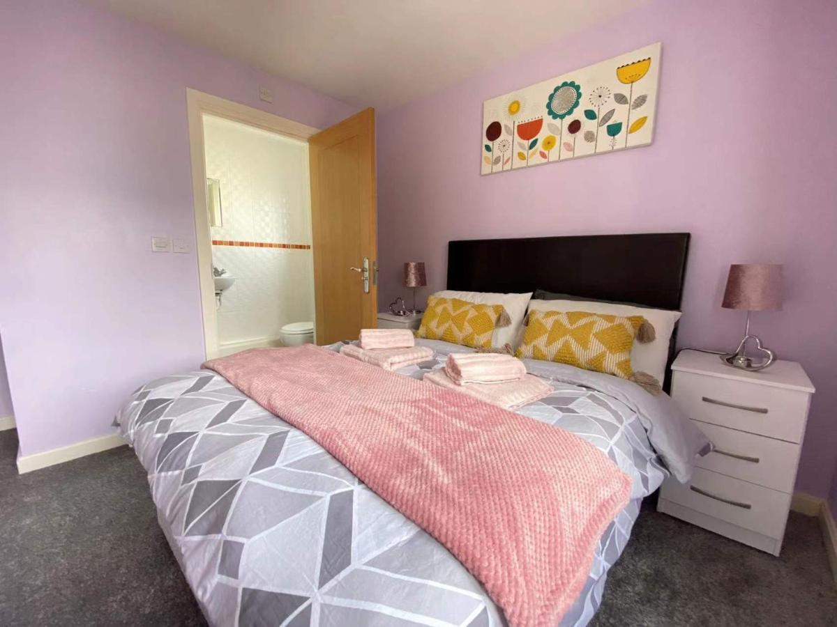 Lovely 2-Bedrooms Apartment Step To The Beach Swansea Ngoại thất bức ảnh